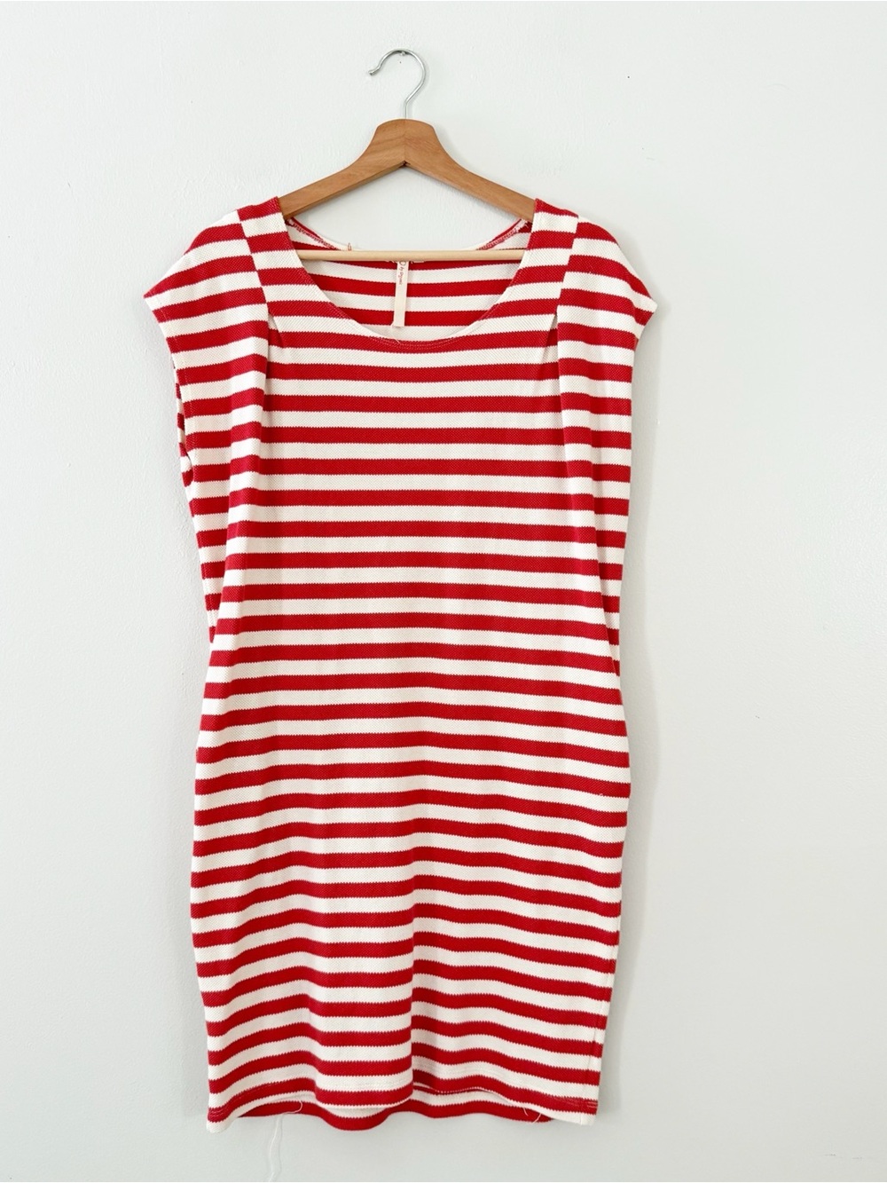 Anthropologie O by Organic Red Stripe cotton dress Size small. In good condition